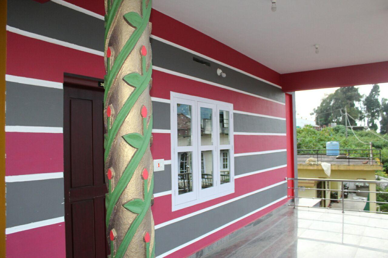 Iroomz Sri Vinayaka Comfort Virajpet Exterior foto